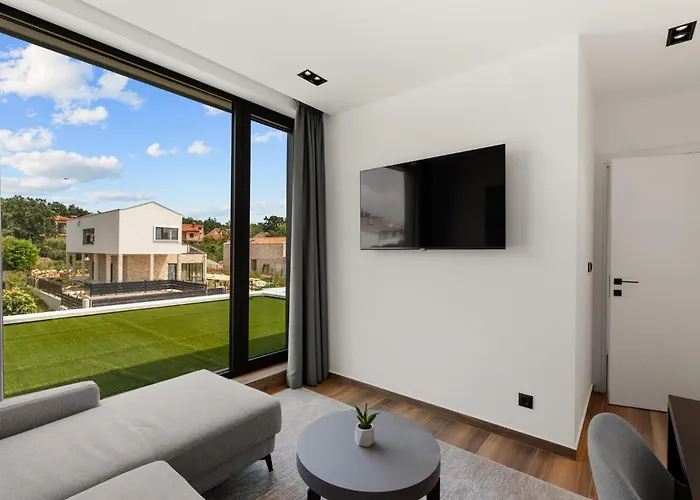 Сasa de vacaciones Amazing In Nova Vas With Sauna Poreč