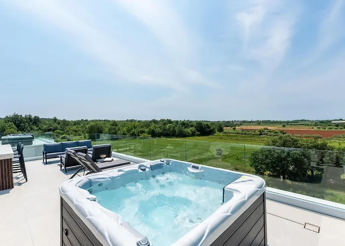 Amazing In Nova Vas With Sauna Poreč